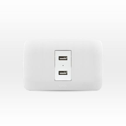 Toma Usb 5V C.c. 1100MA Blanco Armado Blanca — RM Energía Inteligente