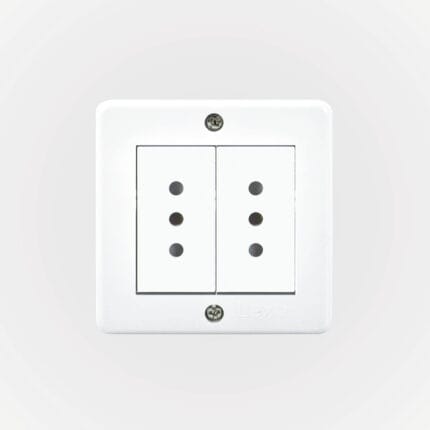 Casquete IP20 con Tomacorriente Doble 10A 250V Blanco — RM Energía Inteligente
