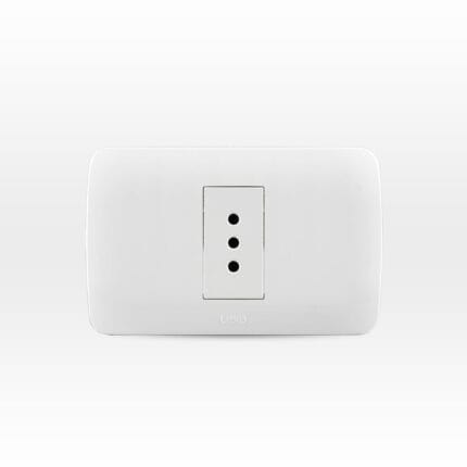 Toma Corriente Simple 10A 250V Blanco Armado — RM Energía Inteligente