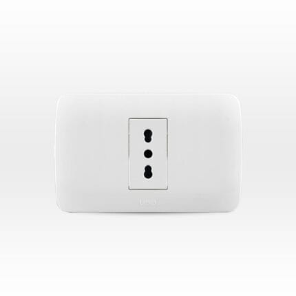 Toma Corriente Simple 10/16A 250V Blanco Armado — RM Energía Inteligente