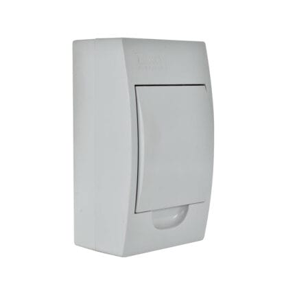 Tablero Sobrepuesto 4 Polos Tapa Blanca Libre de Halógeno IP41 — RM Energía Inteligente